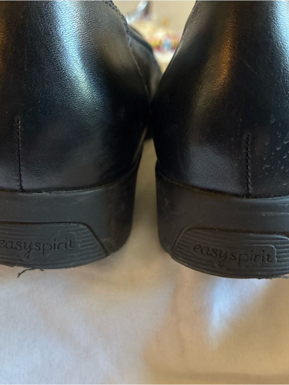Easy Spirit- Woman’s Black Rich Leather Slip On Shoes Sz 7 Comfy Ortho Walking - Picture 5 of 7